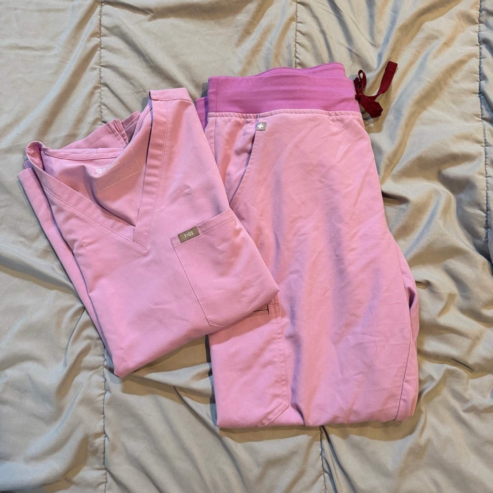 Figs women’s scrubs color Dusk Catarina top size L Zamora joggers size L